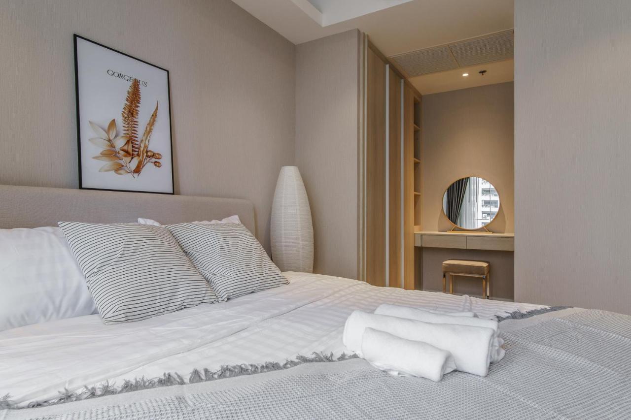 Апартаменти Sukhumvit 11#Luxury#Pool#Gym#Bts Nana&Mrt Sukhumvit#1Br#Max4Ppl Бангкок Екстер'єр фото