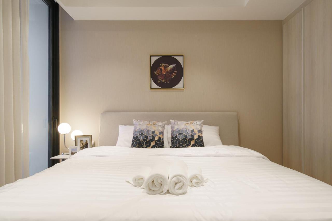 Апартаменти Sukhumvit 11#Luxury#Pool#Gym#Bts Nana&Mrt Sukhumvit#1Br#Max4Ppl Бангкок Екстер'єр фото