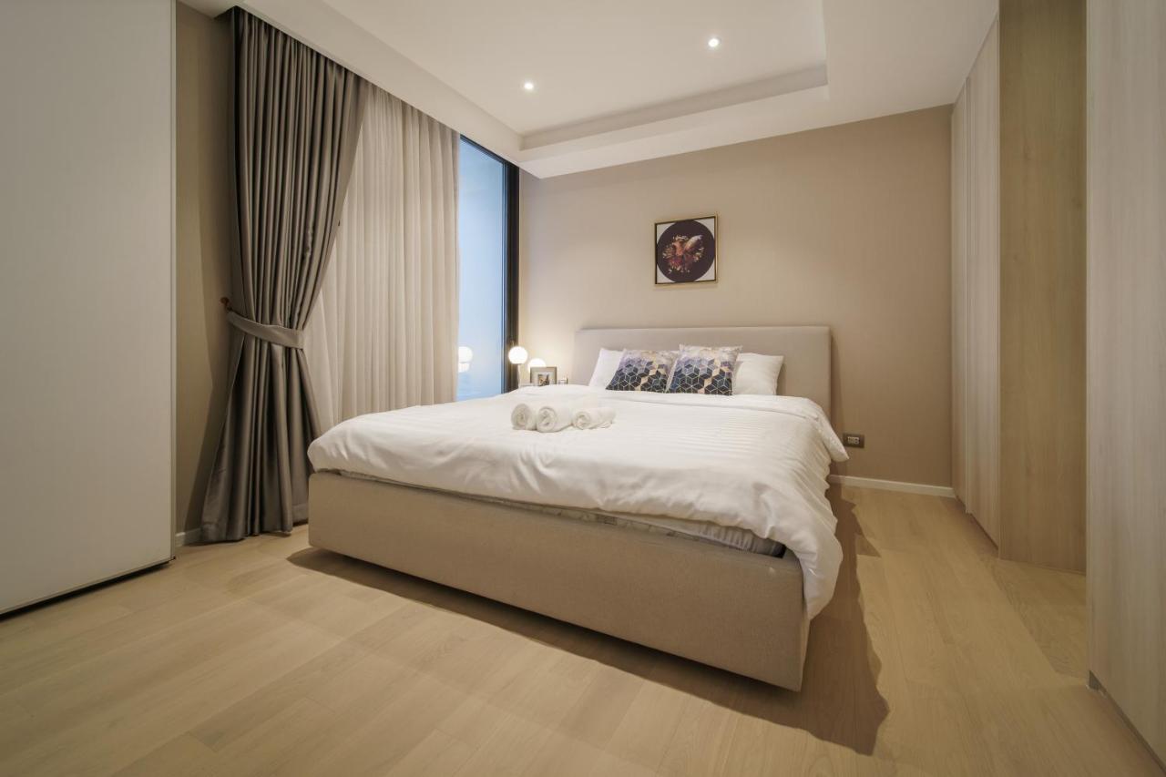 Апартаменти Sukhumvit 11#Luxury#Pool#Gym#Bts Nana&Mrt Sukhumvit#1Br#Max4Ppl Бангкок Екстер'єр фото