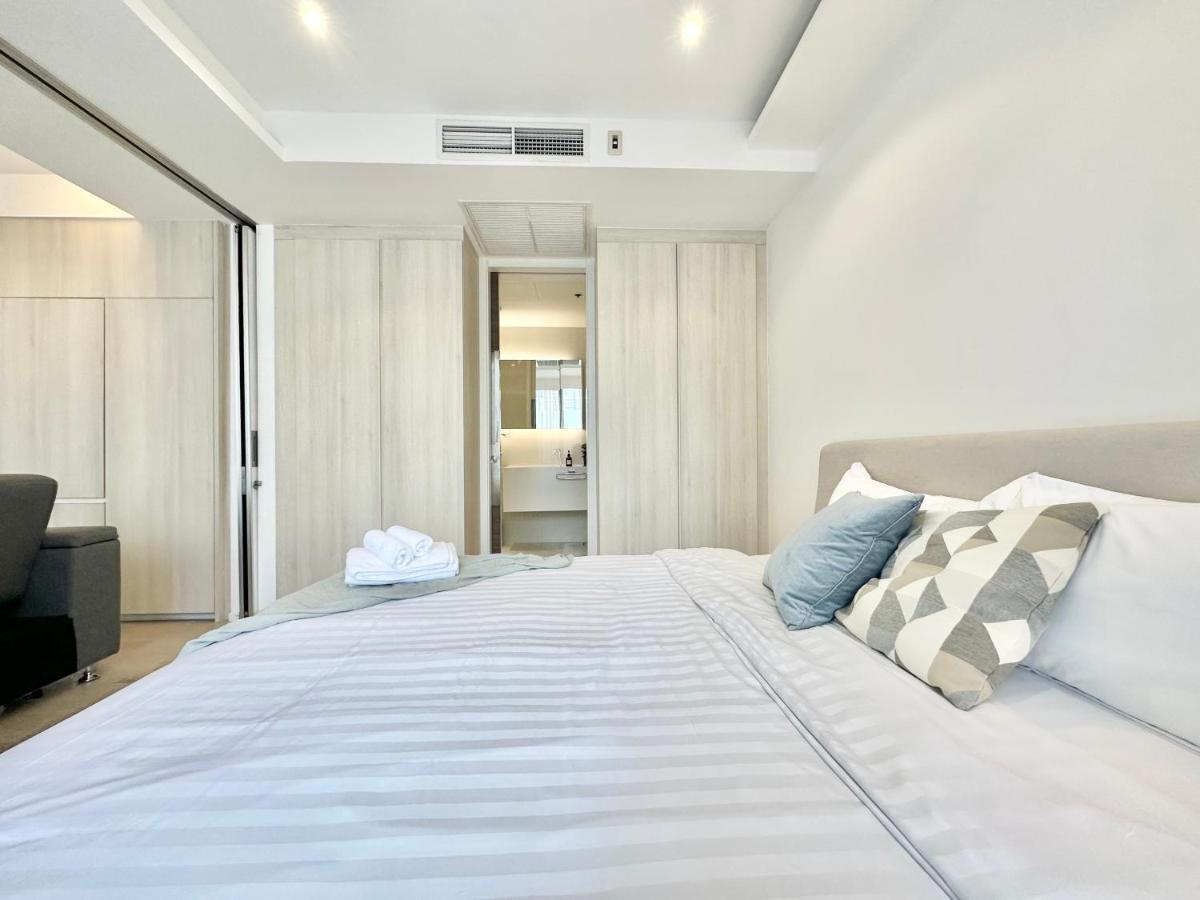 Апартаменти Sukhumvit 11#Luxury#Pool#Gym#Bts Nana&Mrt Sukhumvit#1Br#Max4Ppl Бангкок Екстер'єр фото