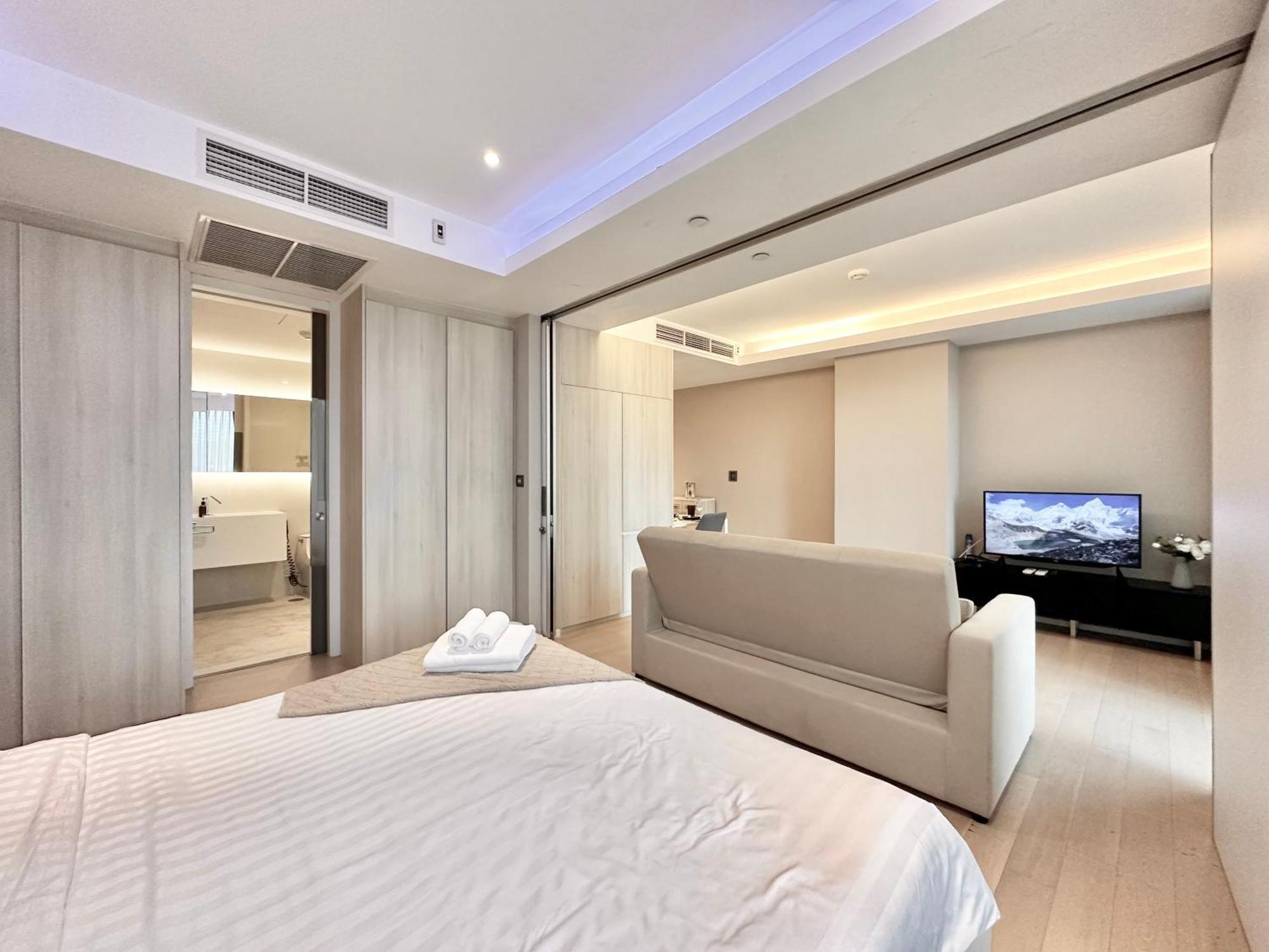 Апартаменти Sukhumvit 11#Luxury#Pool#Gym#Bts Nana&Mrt Sukhumvit#1Br#Max4Ppl Бангкок Екстер'єр фото