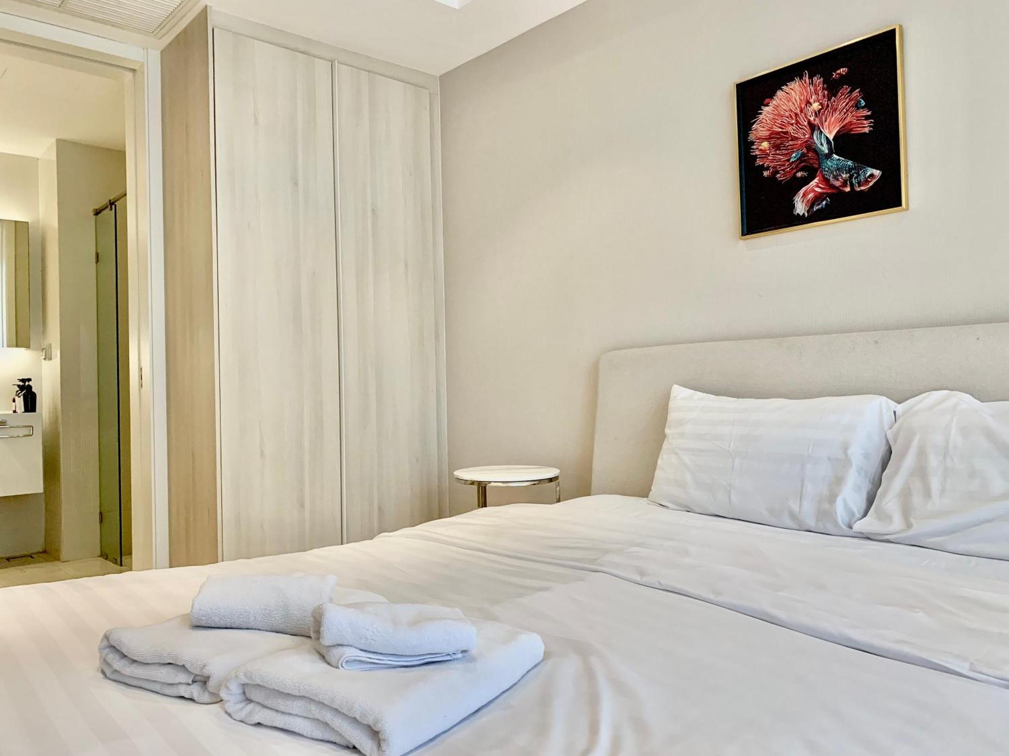 Апартаменти Sukhumvit 11#Luxury#Pool#Gym#Bts Nana&Mrt Sukhumvit#1Br#Max4Ppl Бангкок Екстер'єр фото