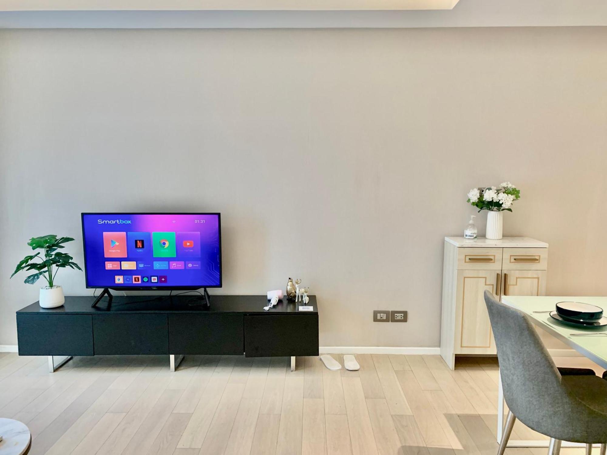 Апартаменти Sukhumvit 11#Luxury#Pool#Gym#Bts Nana&Mrt Sukhumvit#1Br#Max4Ppl Бангкок Екстер'єр фото